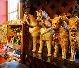 Exhibición y venta de artesanías en el Cusco